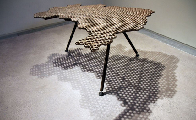 firma-casa-leo-capote שולחן אומים של ליאו קפוטה ,  (צילום: firma-casa-leo-capote)