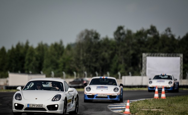 השתלמות נהיגה פורשה השתלמות נהיגה פורשה