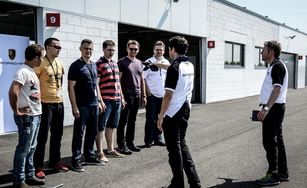 השתלמות נהיגה פורשה השתלמות נהיגה פורשה