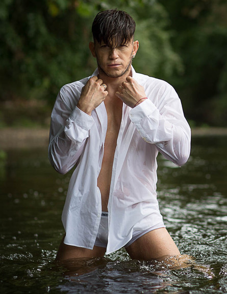 אלן ברטון (צילום:  Graham Martin, London’s Gay Photographer – www.menart.co.uk)