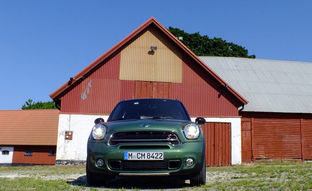 מיני קאנטרימן מתיחת פנים 