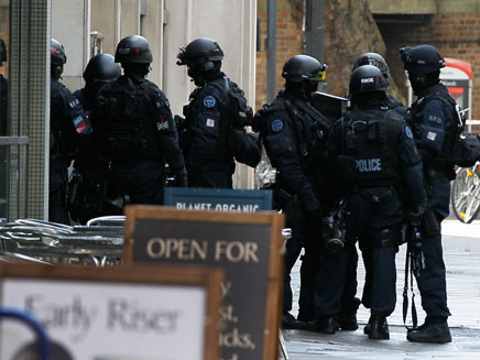 כוננות טרור בלונדון, ארכיון (צילום: AP)