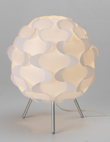 מנורת שולחן לבן (צילום: יחצ IKEA FILLSTA)