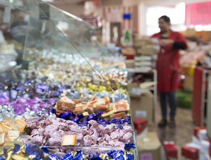 סיור נצרת חנות סוכריות (צילום: נמרוד סונדרס, mako אוכל)
