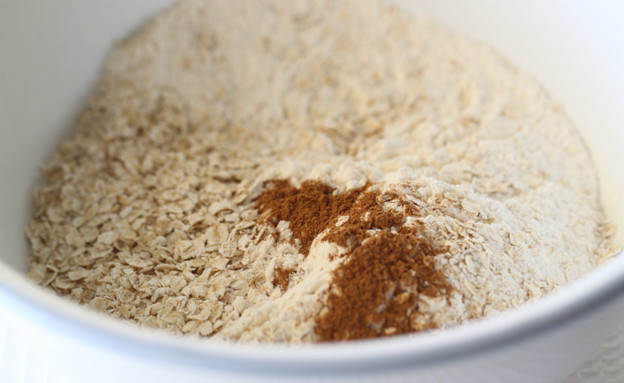 פנקייקס דבש ושיבולת שועל - החומרים היבשים