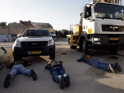 האזעקות נשמעו עד למרחב חיפה (צילום: AP)