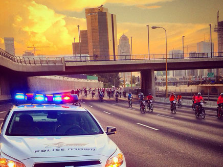 משטרה, אופניים (צילום: אדר יהלום)