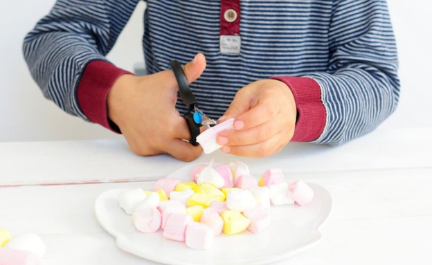 ילד גוזר מרמשלו