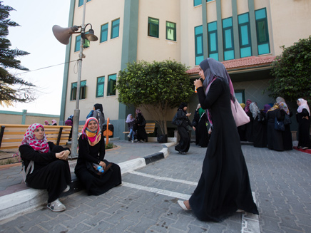 סטודנטיות פלסטיניות (צילום: אימאן מוחמד, באדיבות ארגון גישה)