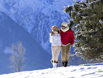 זוג בחופשת סקי (צילום: Frederic Berhet, באדיבות קלאב מד)