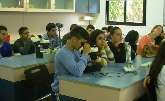 תלמידיו של מאיר מלכה במכון וולקני תלמידיו של מאיר מלכה במכון וולקני