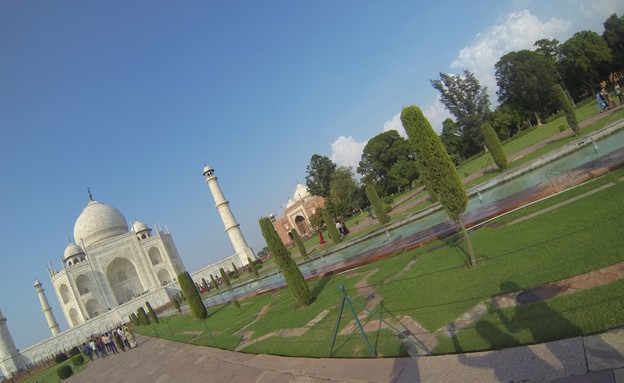 משפחה בהודו, פרק שני