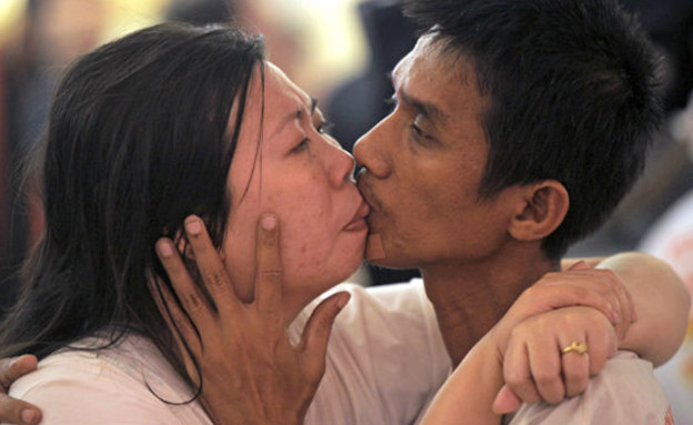 נשיקות הזויות (צילום: oddee.com)