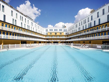 הבריכה במלון Molitor פריז (צילום: http://www.mltr.fr, האתר הרשמי)
