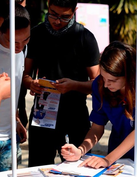 הנוער העובד מגן על זכויות העובדים של בני הנוער