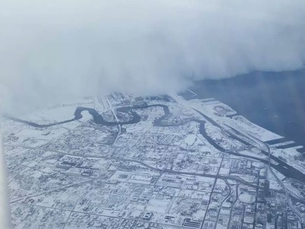 שלג בבאפלו (צילום: reddit.com)