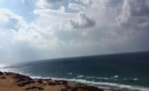 צפו: הגעת הסופה אל חופי תל אביב (צילום: חורמשר)