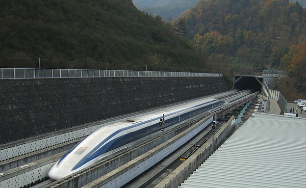 הרכבת המהירה בעולם חדש (צילום: Shanghai Transrapid Photo by Yosemite, ויקיפדיה)