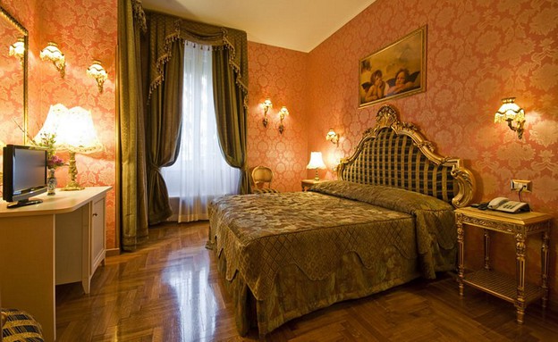 Hotel Romance Rome