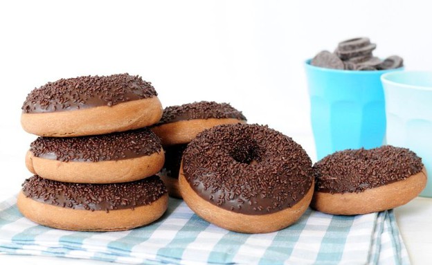 דונאטס שוקולד אפויות עם ציפוי שוקולד