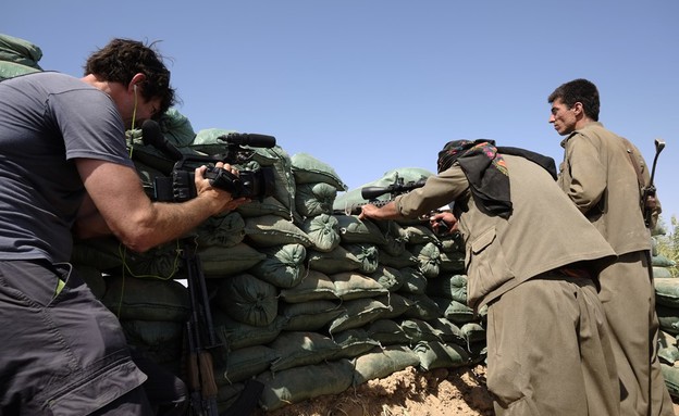 איתי אנגל בחזית מול דאעש (צילום: אדי גרלד, עובדה)