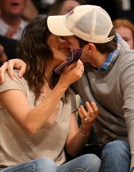 אשטון קוצ'ר ומילה קוניס  (צילום: Stephen Dunn, GettyImages IL)