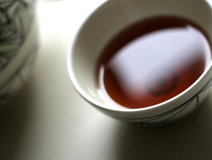 סייל חורף באיקאה, ספל תה מפנק (צילום: לירון גונן)