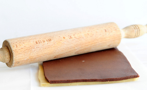 עוגיות שבלול - שני הבצקים מרודדים זה על זה