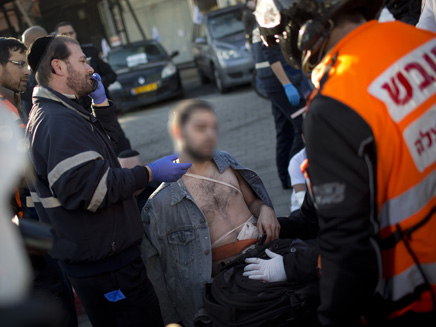 פיגוע דקירה בתל אביב (צילום: AP)