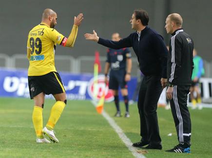 חיזק את אבו עביד. ערן לוי חיזק את אבו עביד. ערן לוי