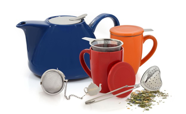 Tea for Two לחורף הכוללת קומקומים, ספלים ומסננות לתה. להשיג ברשת  (צילום:  אפרת אשל)