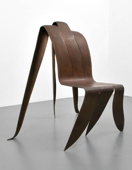 און ליין 02 כיסא מתכת של אמן אמריקני  (צילום: stdibs.com)