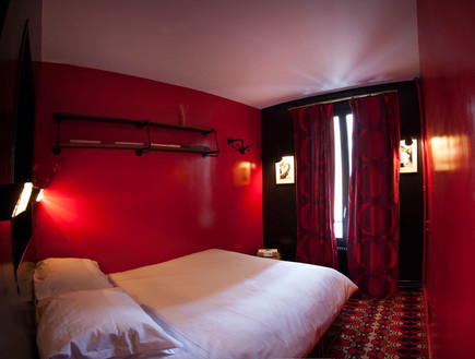 המלונות הכי סקסיים (צילום: hotelamourparis.fr)