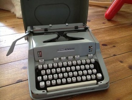  מכונת כתיבה של הרמס (צילום: מתוך אתר מרמלדה)