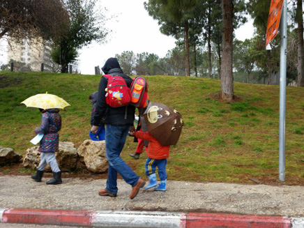 היערכות לסופה בירושלים (צילום: עמית וולדמן חדשות2)