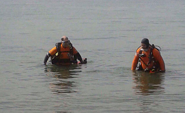 בן 46 התהפך עם סירה בכינרת ונעדר (צילום: חטיבת דובר המשטרה)
