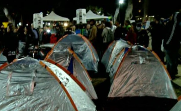 מחאת האוהלים חוזרת (תמונת AVI: מתוך חי בלילה, שידורי קשת)