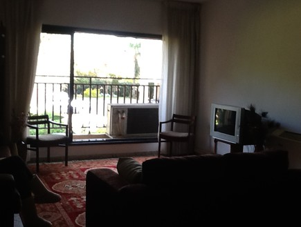 הדירה של ענבר, לפני (צילום: עידו קליר )