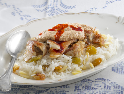 עוף צ'רקסי על אורז חגיגי (צילום: אנטולי מיכאלו, mako אוכל)