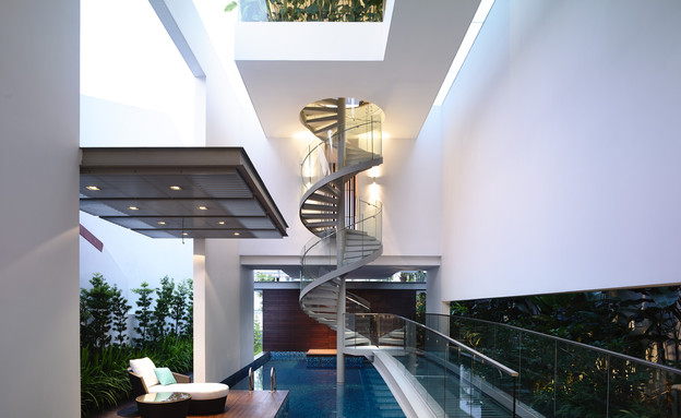 בית בסינגפור, בריכה ספירלה (צילום: Hyla architects)