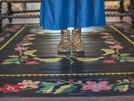 מרעננים את הבית, שטיח במבוק של קרן שביט (צילום: סיון אסקיו)