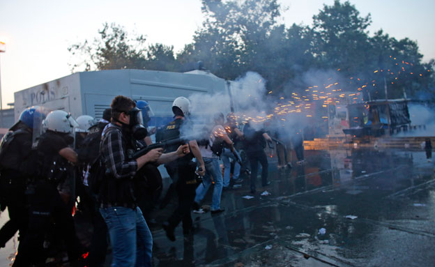 המהומות בפארק גזי, יוני 2013 (צילום: רויטרס)