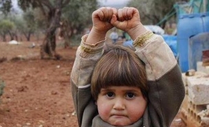 ילד סורי במחנה פליטים (צילום: אוסמה סאגירלי)