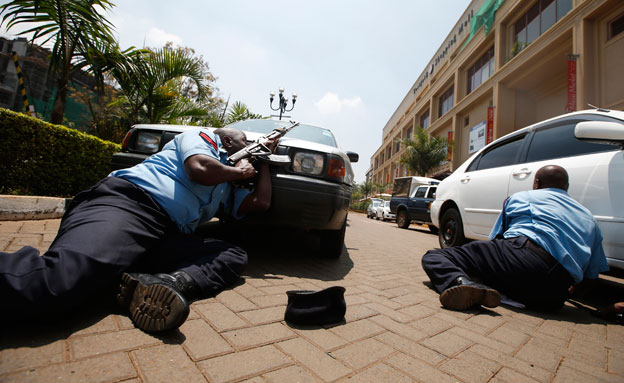 חשש למאות בני ערובה בפיגוע בקניה (צילום: רויטרס)