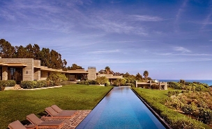 הבית הכי יקר להשכרה, בריכת אינסוף הארוכה בקליפורניה (צילום: Scott Frances, Architectural Digest)