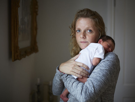 ג'ני לואיס - יממה אחרי לידה (צילום: http://jennylewis.net/)