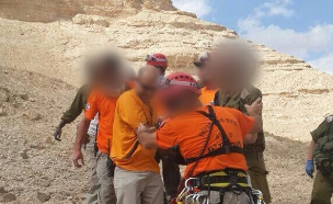 פינוי הפצוע, היום (צילום: יחלצ מגילות מחוז ש"י משטרת ישראל)
