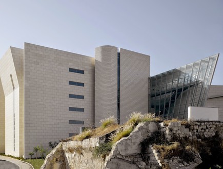 חיוטין אדריכלים, בית המשפט בחיפה. (צילום: ארדון בר חמא)