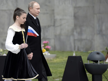 הנשיא פוטין בטקס (צילום: רויטרס)