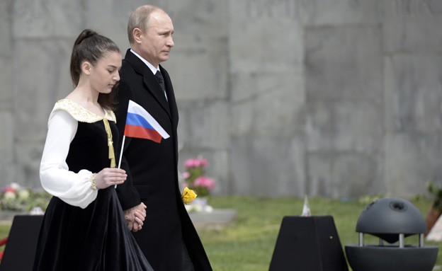 הנשיא פוטין בטקס (צילום: רויטרס)